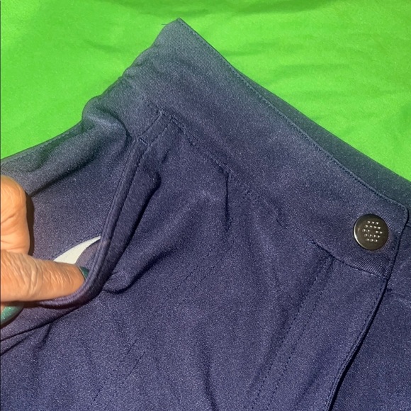 Puma Women's Navy Blue Stretch Golf Shorts size Small - Picture 9 of 12